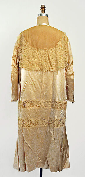 Wedding dress, [no medium available], American