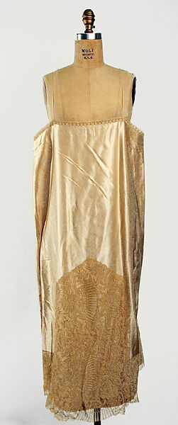 Wedding dress, [no medium available], American