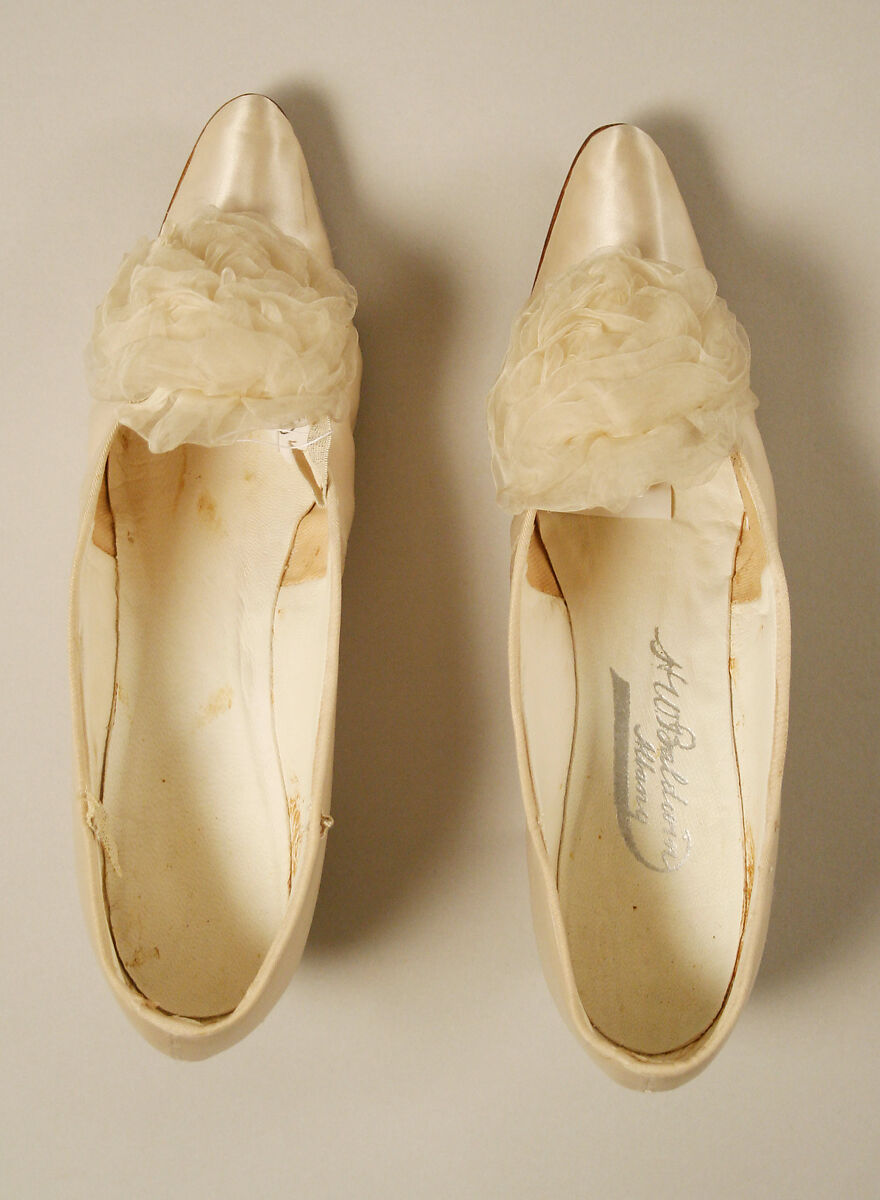 Wedding ensemble, (a, b) M. L. Doyle, silk, American