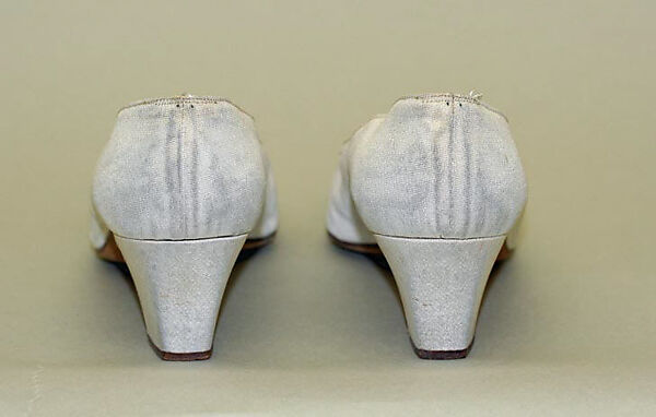 Wedding ensemble, (a, b) Bill Blass Ltd. (American, founded 1970), silk, synthetic fiber, American