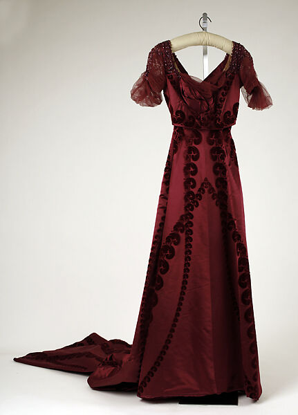 Evening dress, possibly House of Worth (French, 1858–1956) (may be American copy), silk, probably American 