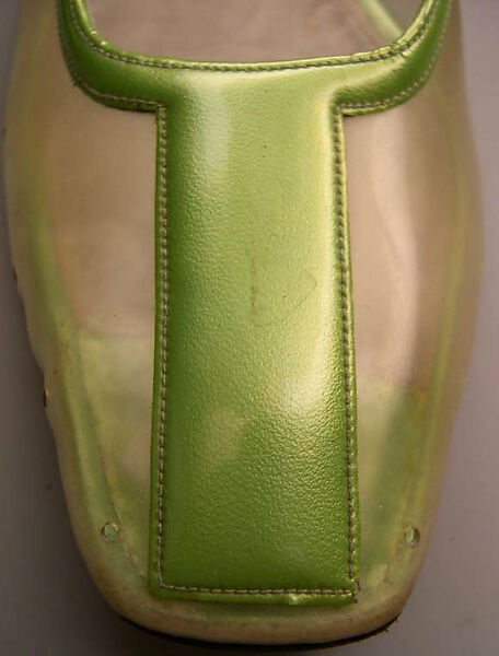 Pumps, Roger Vivier (French, 1913–1998), plastic (polyvinyl chloride, polyurethane), leather, French