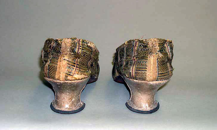 Slippers, silk, American or European