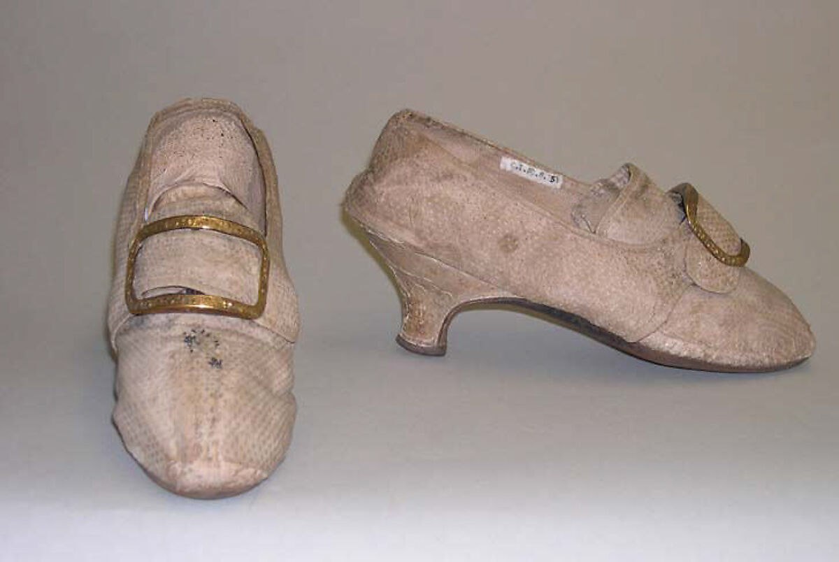 Shoes, silk, British 