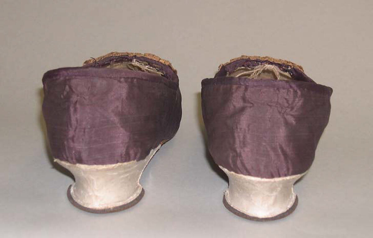 Pumps, silk, French