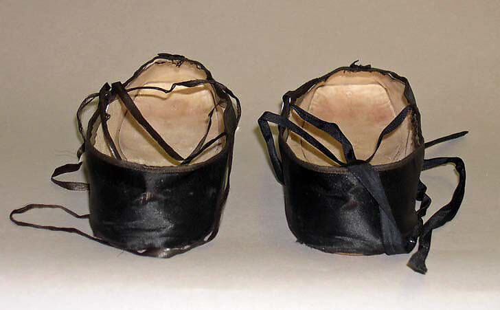 Slippers, silk, European