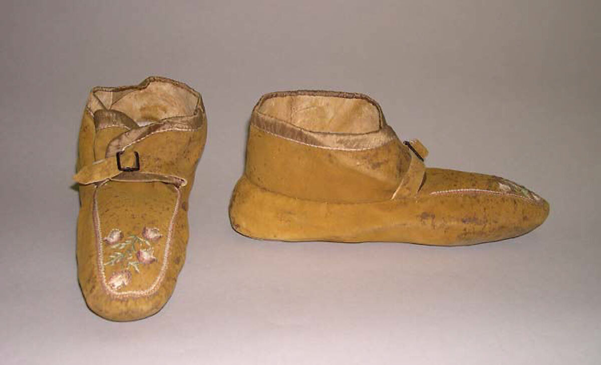 Moccasins, silk, American 