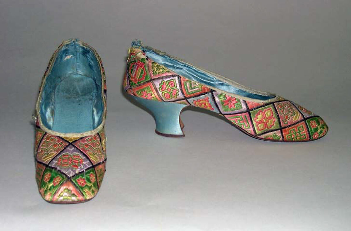 Pumps, silk, Russian 