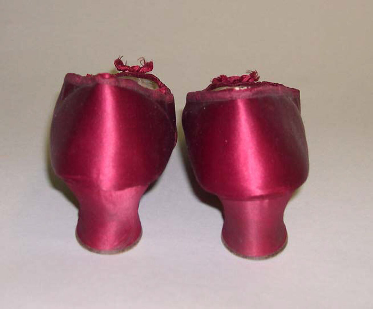 Evening shoes, silk, leather, British