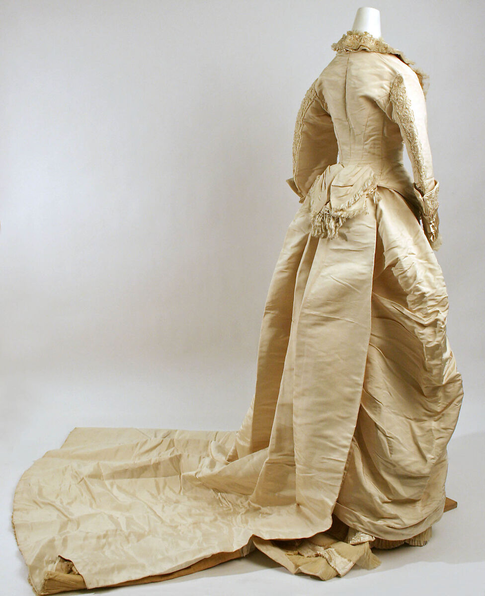 Wedding ensemble, (a, b) silk, European