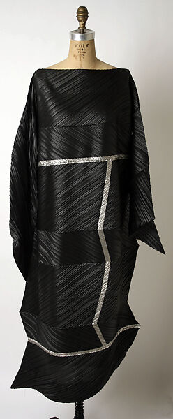 Evening dress, Issey Miyake (Japanese, 1938–2022), synthetic, Japanese 