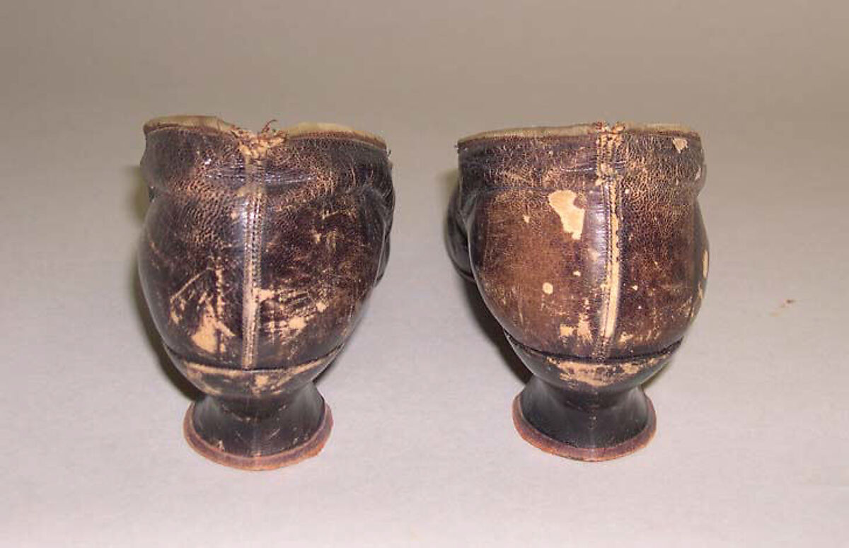 Pumps, leather, American