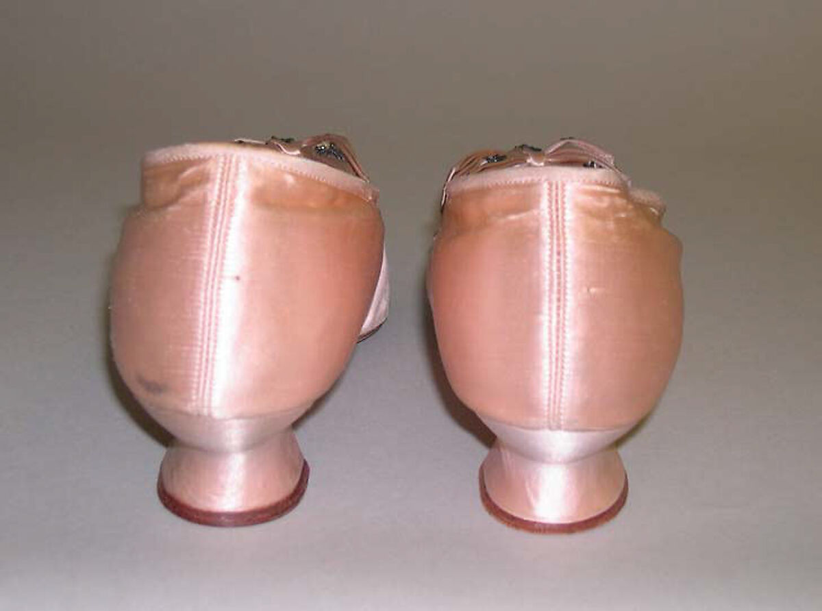 Evening pumps, silk, leather, cotton, steel, American