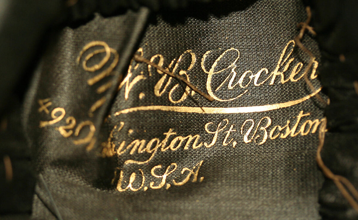Bonnet, silk, feathers, metal, American