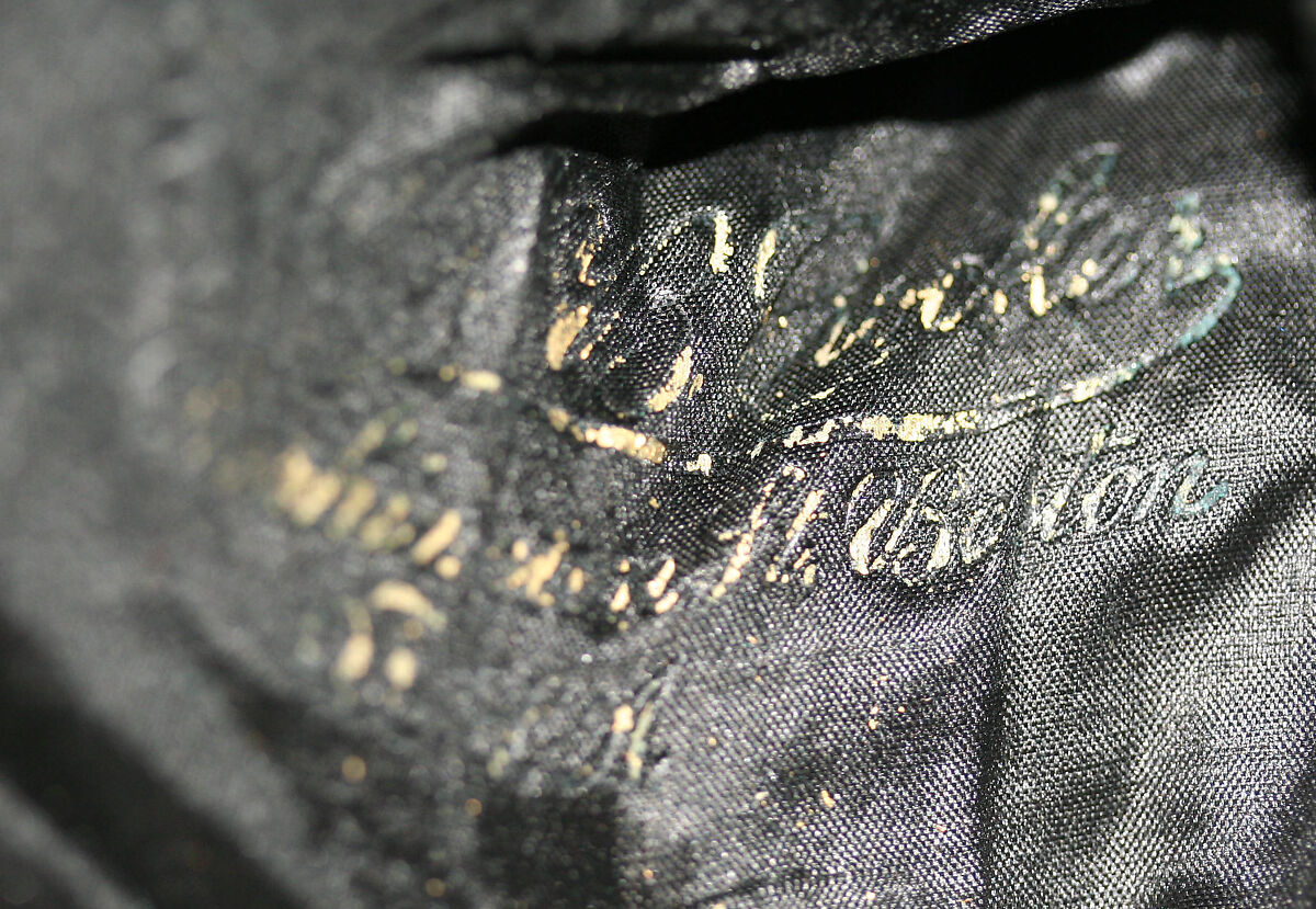 Bonnet, silk, feathers, metal, American