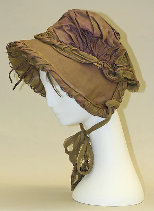 Bonnet, silk, probably Italian 