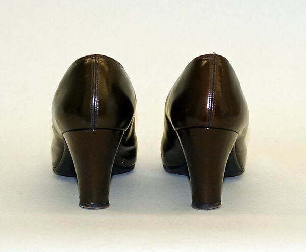 Accessory set, A. Gillet (French), leather, plastic (vinyl), French