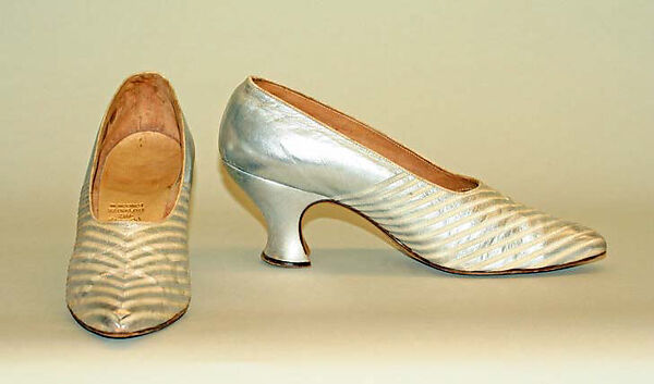 Evening shoes, Peal &amp; Co., Ltd. (British), leather, silk, British 