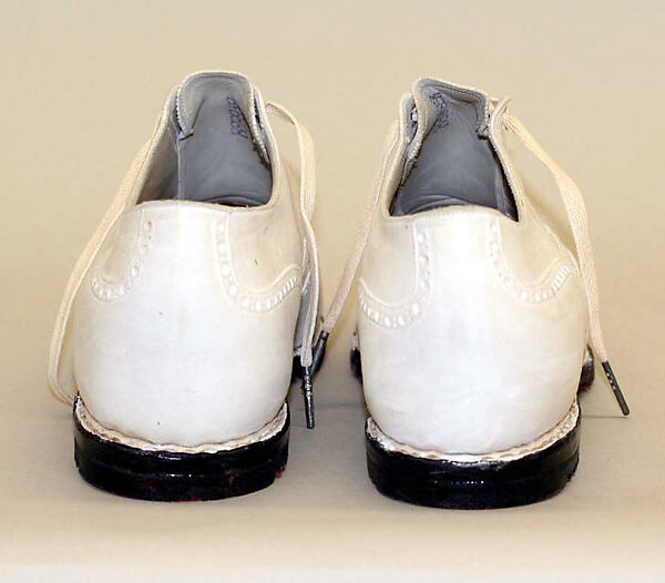 Athletic shoes, Peal &amp; Co., Ltd. (British), leather, rubber, British