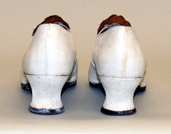 Shoes, Peal &amp; Co., Ltd. (British), leather, British