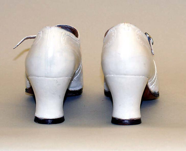 Shoes, Peal &amp; Co., Ltd. (British), leather, British