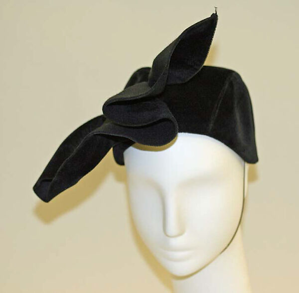 Hat, House of Schiaparelli (French, founded 1927), [no medium available], French 