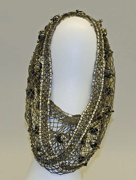 Evening snood, Lilly Daché (American (born France), Bègles 1898–1989 Louvecienne), metallic thread, glass, plastic, American