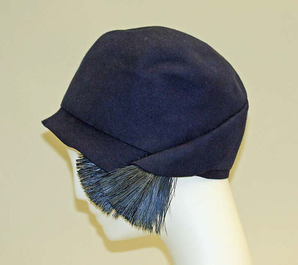 Cloche, Bonwit Teller &amp; Co. (American, founded 1907), wool, feathers, American