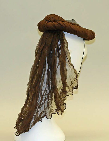 Dinner hat, Madame Agnès (French, founded 1917), [no medium available], French