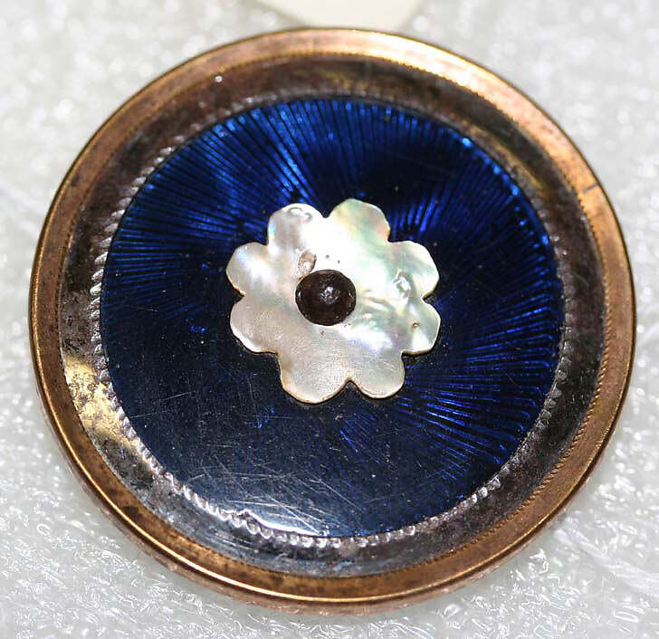 Button, metal, glass, pearl, French