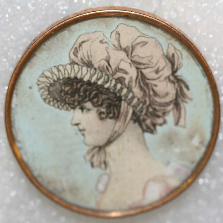 Button, glass, French