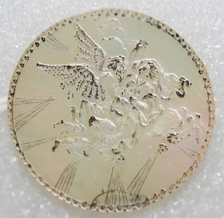 Button, mother-of-pearl, French