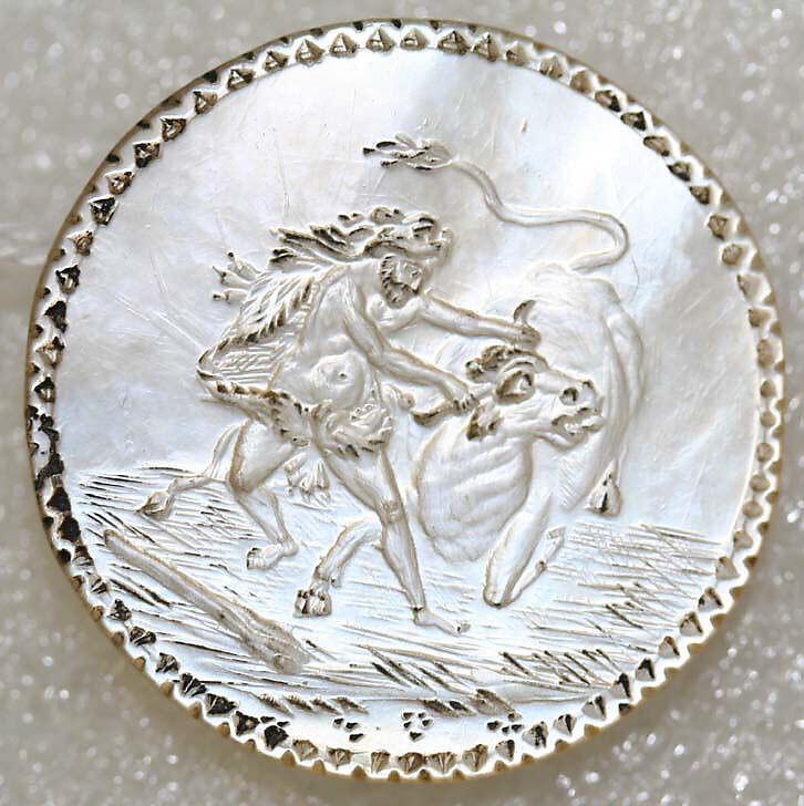 Button, mother-of-pearl, French