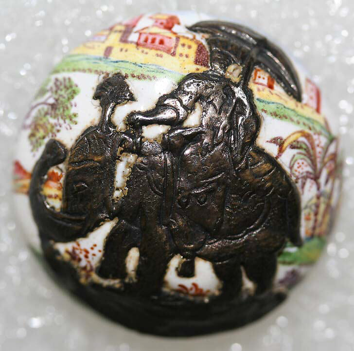 Button, enamel, metal, French