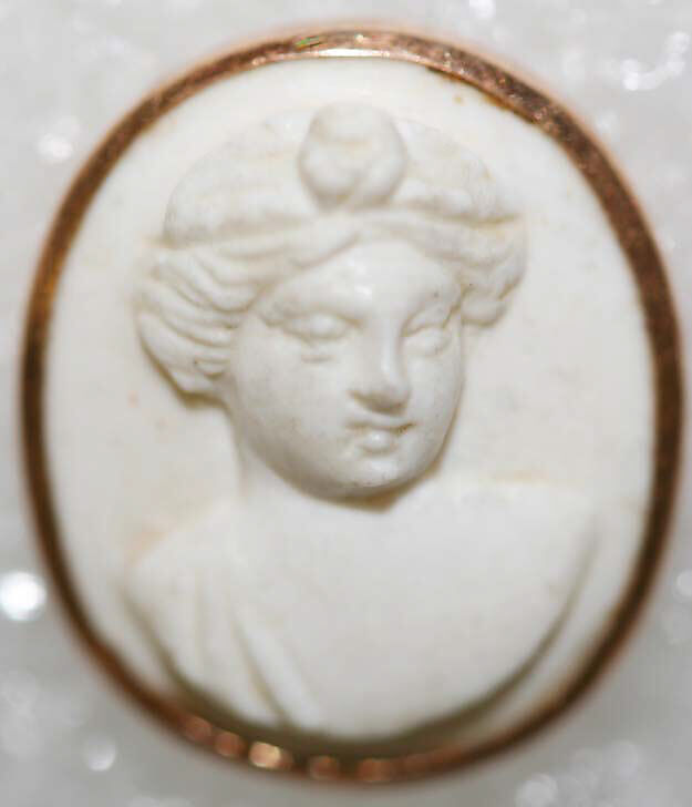 Button, metal, Italian
