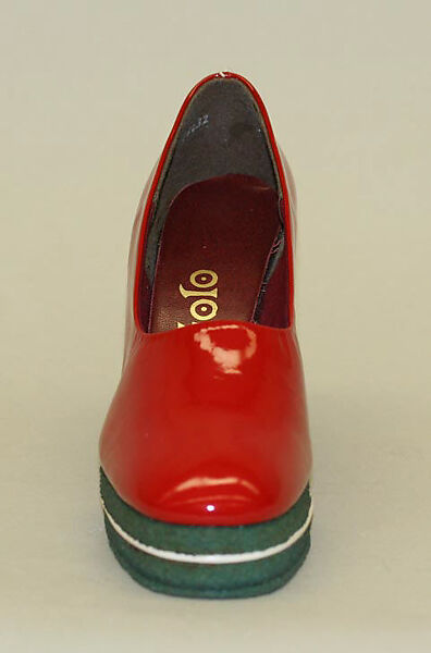 Shoes, Golo Footwear Corporation, plastic (polyurethane, polyvinyl chloride), American