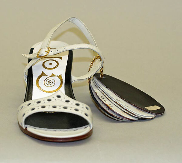 Sandals, Golo Footwear Corporation, leather, American