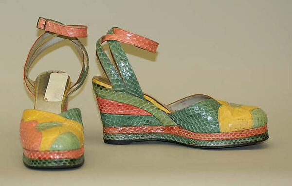 Shoes, leather, British 