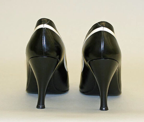 Pumps, leather, Italian