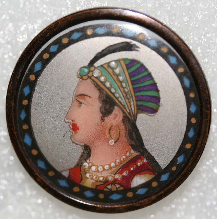 Button, porcelain, metal, European
