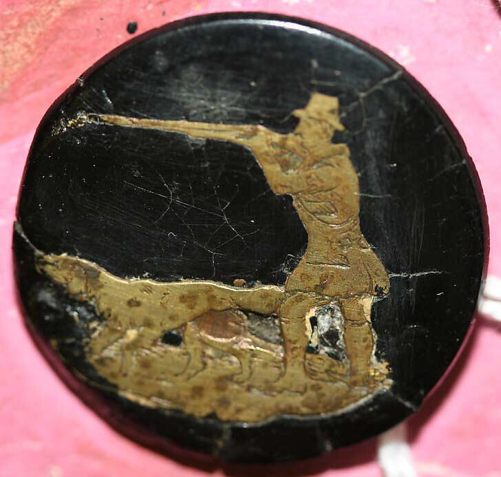 Button, horn, metal, British