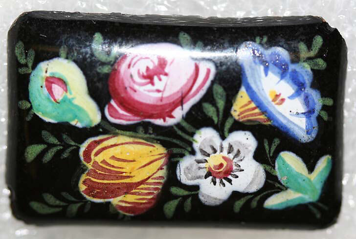 Button, enamel, French