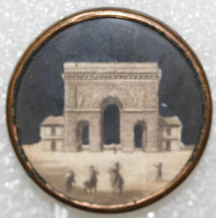 Button, watercolor, French