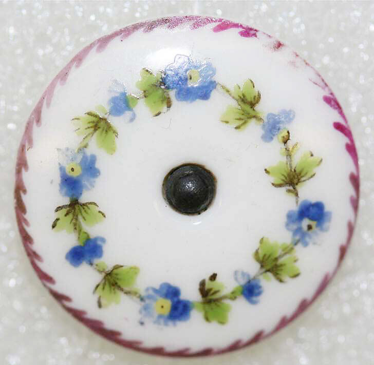 Button, [no medium available], French