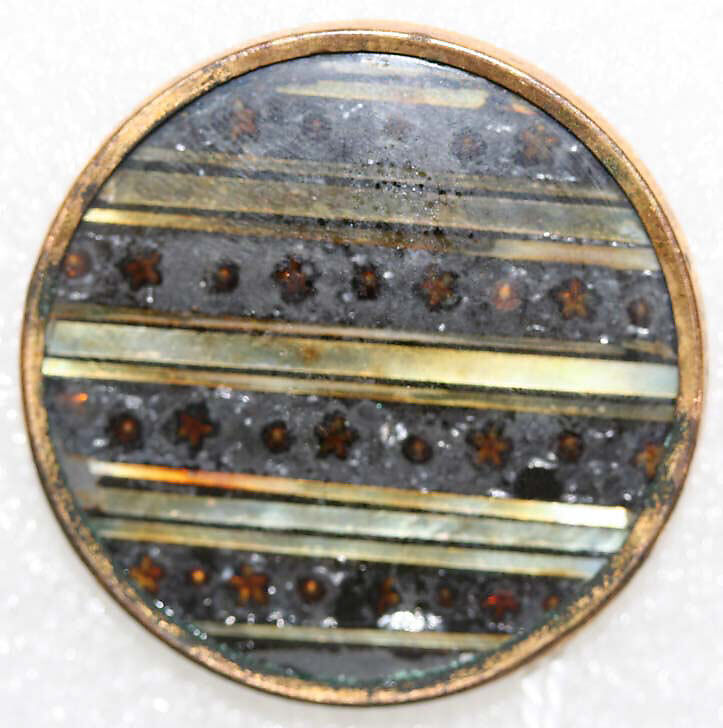 Button, [no medium available], French