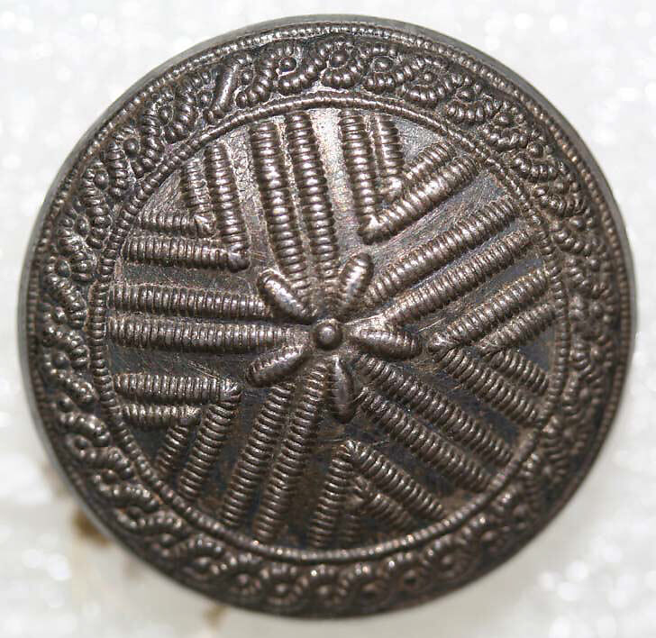 Button, wood, bone, metal, French