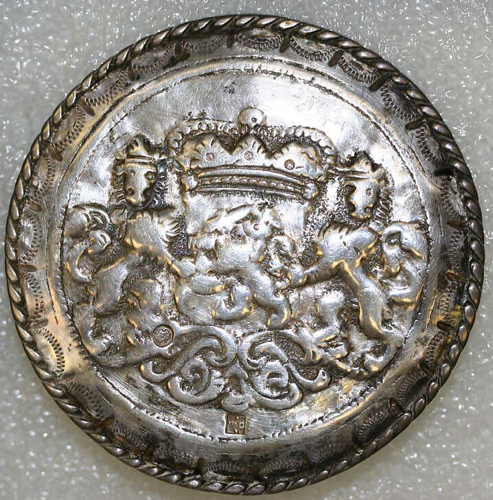 Button, metal, European