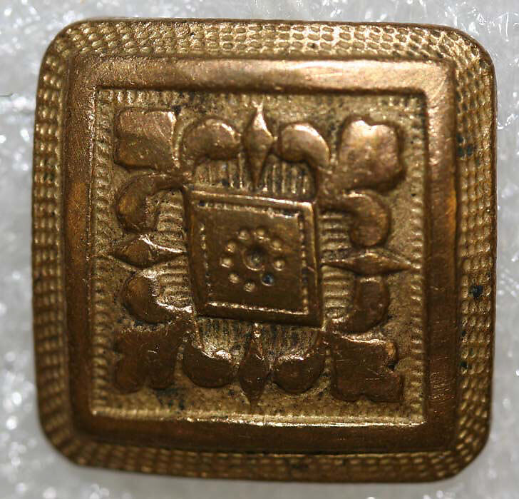 Button, metal, American or European