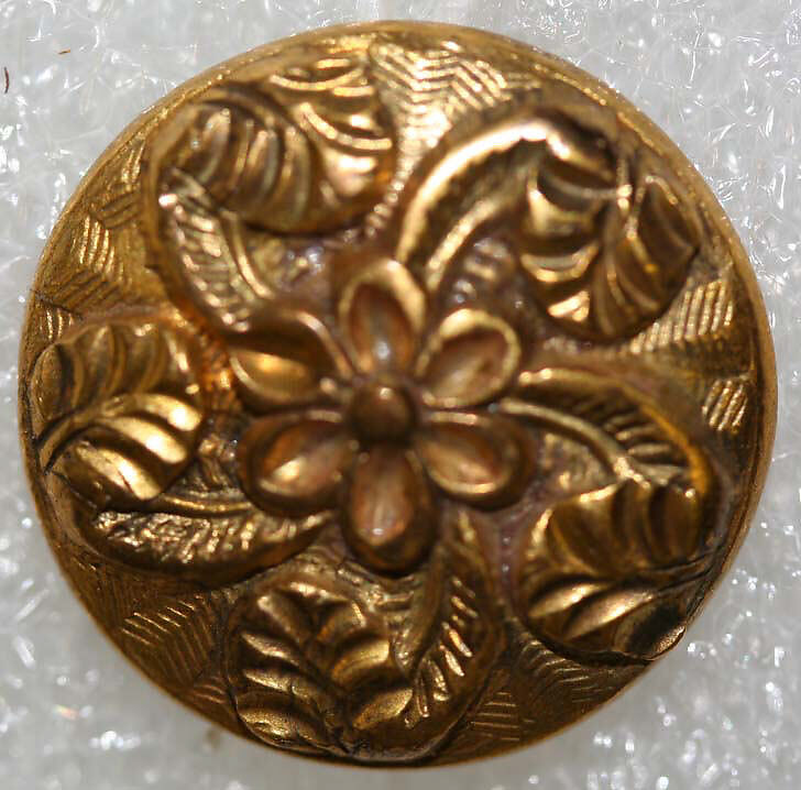 Button, metal, American or European