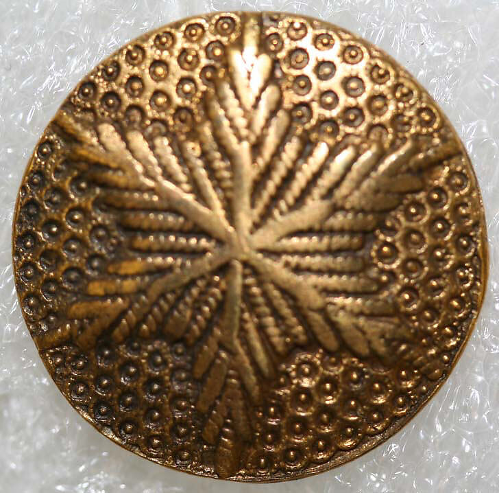 Button, metal, American or European